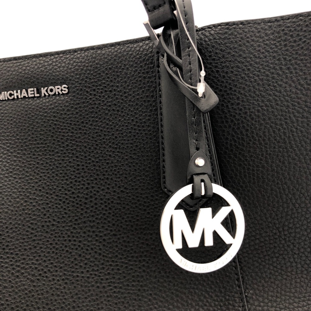 Gaby’sBags👜💕- Michael Kors Large Black Tote - Picture 5 of 5